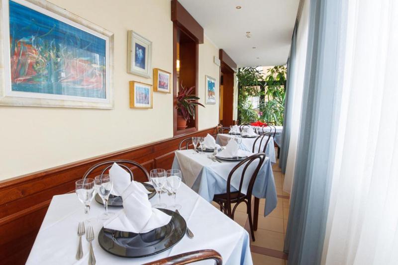 Hotel Mistrello Di Savoia Борго-Валь-ди-Таро Экстерьер фото